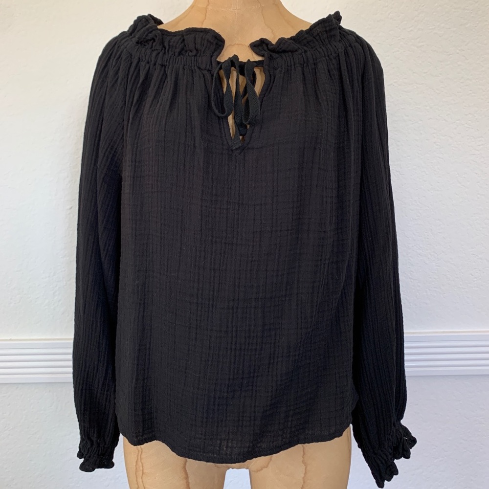 ⭐️3/$25 Zara Peasant Off the Shoulder Crinkle Cott…